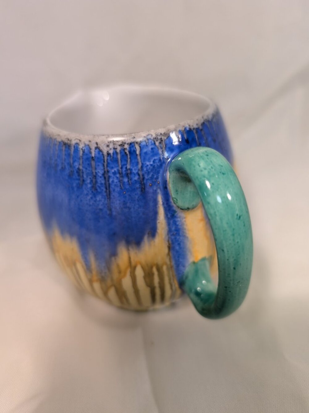 SHELLEY CREAMER / MILK JUG Stunning Blue and Yellow with Drip Glaze circa 1930s - Picture 8 of 9